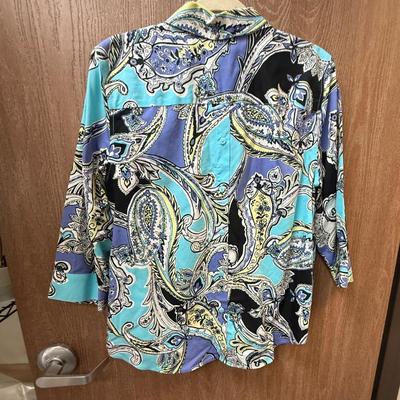Vintage Top by Chico's Size 1.5 which is equivalent to size 10 USA