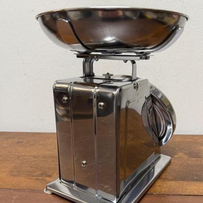 Escali Food Scale for pro cooks 11 pounds