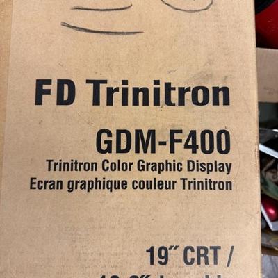 Sony Vintage FD Trinitron GDM -F400 Monitor
