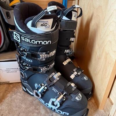 Ski Closet Lot to Incl: Volkl, Soloman, Olin & More...