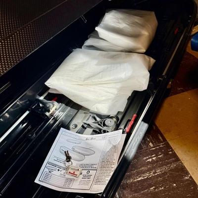 New - Never Used Yakima Skybox