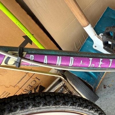 2 Bikes - Motobecane France & Huffy 18 Speed