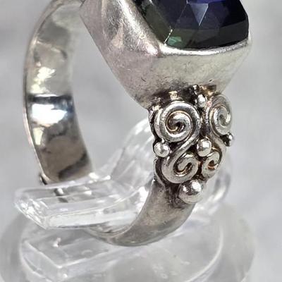 Lot 3: Sterling Silver Ring - 6g / Ring Size 5.5