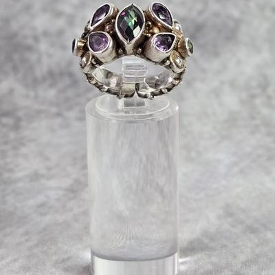 Lot 17: Sterling Silver Ring with Stones - 11g / Ring Size: 6.5