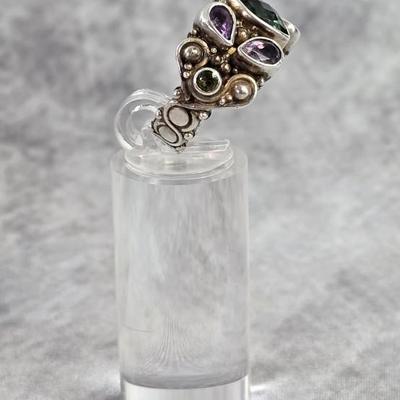 Lot 17: Sterling Silver Ring with Stones - 11g / Ring Size: 6.5