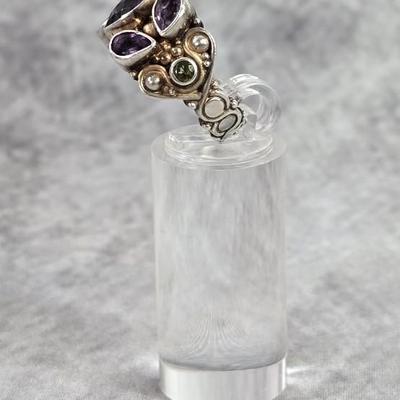 Lot 17: Sterling Silver Ring with Stones - 11g / Ring Size: 6.5