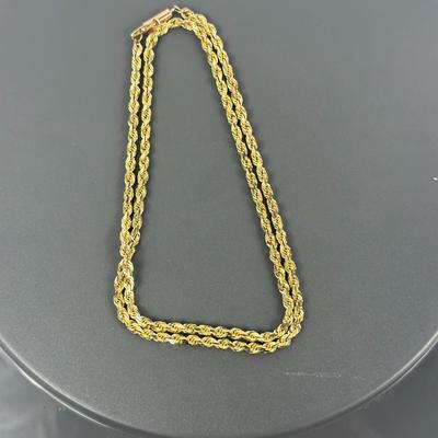 Lot 22: 14k Gold Necklace - 13g