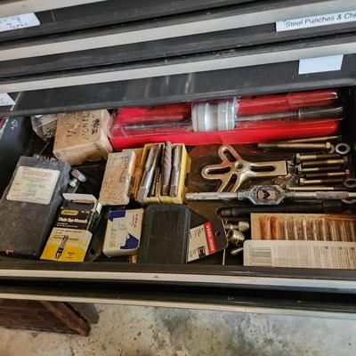 Craftsman 11 Drawer Tool Chest Cabinet 2 piece with Keys Cabinet 1