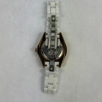 Lot 30: Stauer Lady's Watch with Ceramic Band