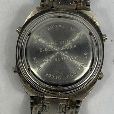 Lot 33: Armitron Chrono Watch