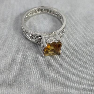 Lot 34: Lot of 4 Rings (Costume) / Ring Sizes Vary 6, 6.5, 7