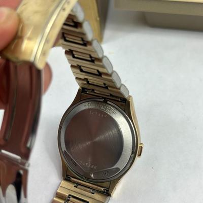 Lot 45: Vintage Hamilton Quartz Electronic Watch