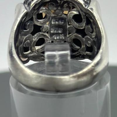 Lot 47: Sterling Silver Ring with Stone - 9g / Ring Size 6