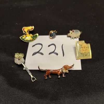 Pin Lot
