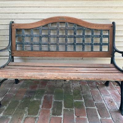 Berkeley Forge & Foundry Outdoor Bench – Genuine American Oak & Cast Iron
