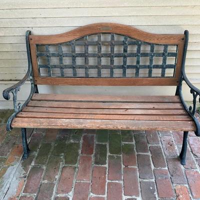Berkeley Forge & Foundry Outdoor Bench – Genuine American Oak & Cast Iron