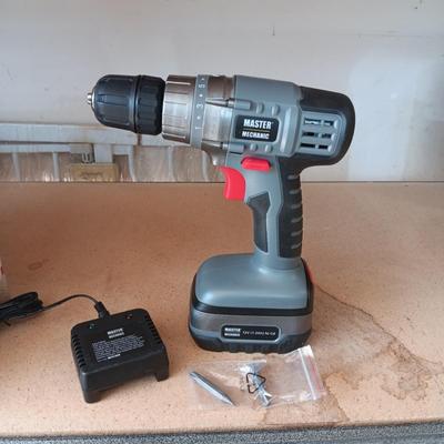 LIKE NEW CORDLESS DRILL, DRILL BITS AND PRECISION SCREWDRIVERS
