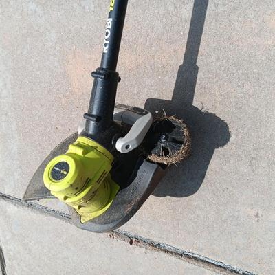 RYOBI CORDLESS WEED CUTTER AND LEAF BLOWER WITH BATTERY AND CHARGER