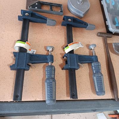 2 BAR CLAMPS AND HAND TOOLS