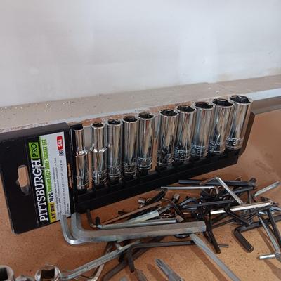 3/8" DEEP WALL SOCKET SET AND OTHER HAND TOOLS