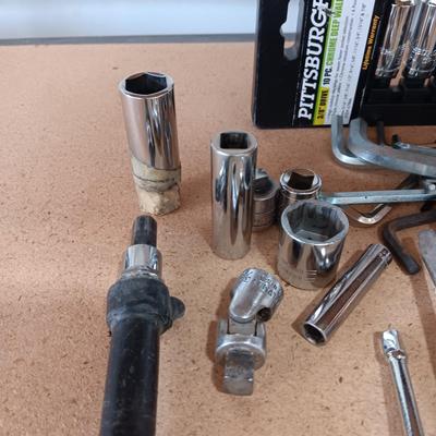 3/8" DEEP WALL SOCKET SET AND OTHER HAND TOOLS