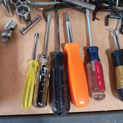 3/8" DEEP WALL SOCKET SET AND OTHER HAND TOOLS