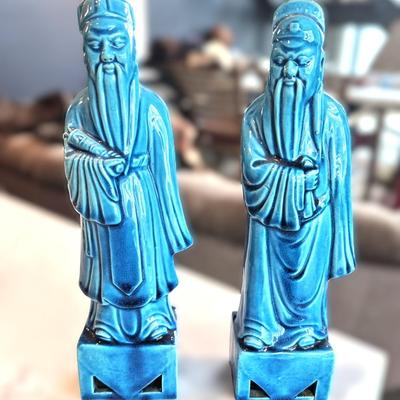 Sale Photo Thumbnail #565: in good condition
Photo shows white tape on statues easily removeable
