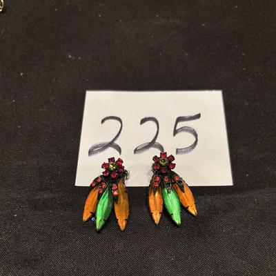 Vintage Clip-on Earrings
