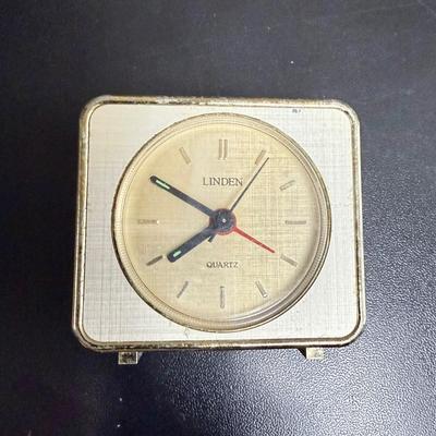 Vintage Linden Battery Travel Clock