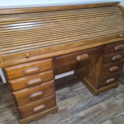Roll top desk