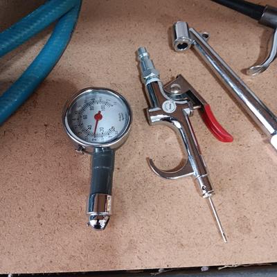 3/8" AIR HOSE WITH ATTACHMENTS