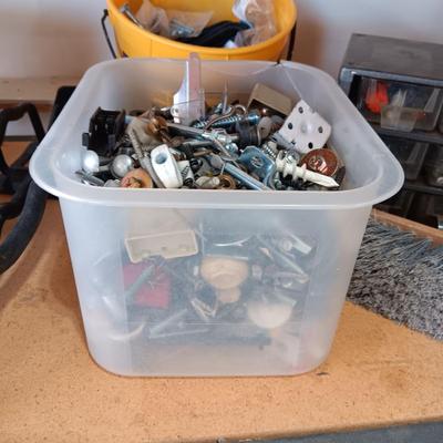 HARDWARE, CHEMICALS AND ORGANIZERS