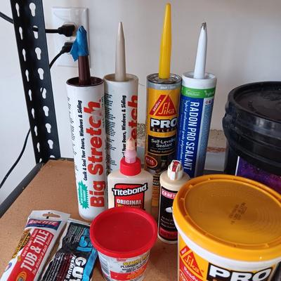 HARDWARE, CHEMICALS AND ORGANIZERS
