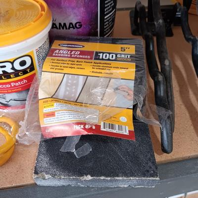HARDWARE, CHEMICALS AND ORGANIZERS