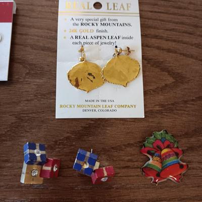 MOSTLY CHRISTMAS JEWELRY
