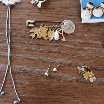 MOSTLY CHRISTMAS JEWELRY