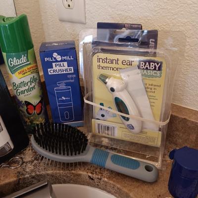 INFANT EAR THERMOMETER, PILL CUTTER AND CRUSHER PLUS MORE