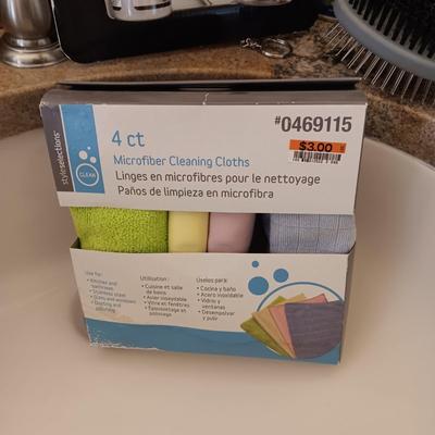 INFANT EAR THERMOMETER, PILL CUTTER AND CRUSHER PLUS MORE