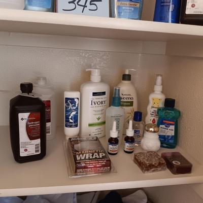 AN ASSORTMENT OF TOILETRIES