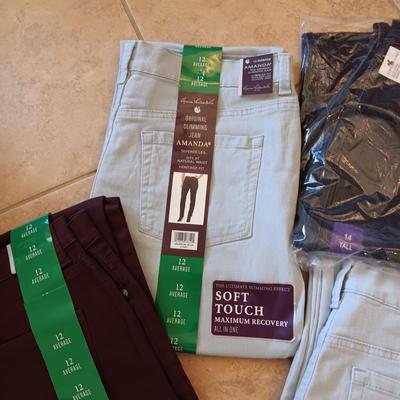 LADIES NEW PANTS SIZE 12 & 14, NEW SWEATSHIRT (L) SWEATPANTS (M) AND SIZE 8 NIKE SHOES