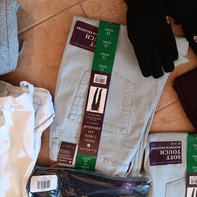 LADIES NEW PANTS SIZE 12 & 14, NEW SWEATSHIRT (L) SWEATPANTS (M) AND SIZE 8 NIKE SHOES