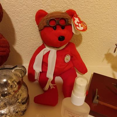 PIGGY BANKS, BOBBLE HEADS, PERFUME AND MORE