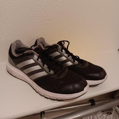 MENS SKECHERS AND ADIDAS SHOES SIZE 13