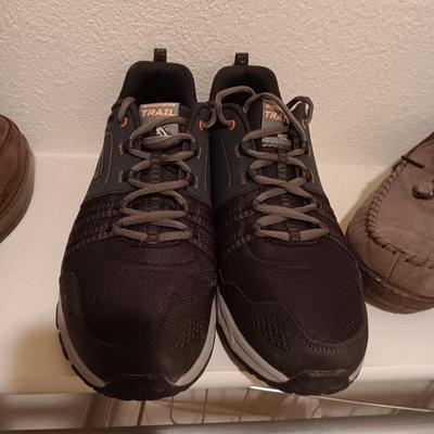 MENS SKECHERS, NUNN BUSH SHOES AND SLIPPERS ALL SIZE 13
