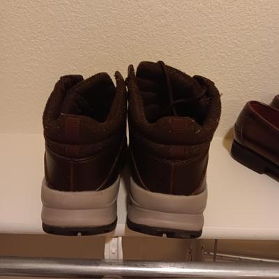 MENS ROCKPORT DRESS SHOES AND KHOMBU SHOES BOTH SIZE 13