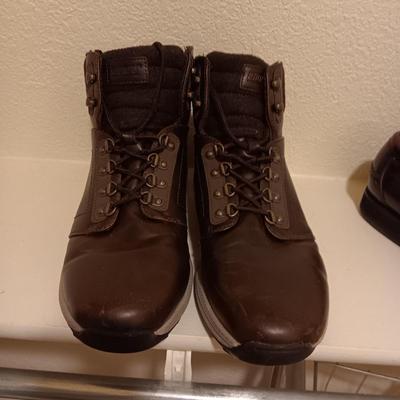 MENS ROCKPORT DRESS SHOES AND KHOMBU SHOES BOTH SIZE 13