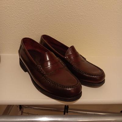MENS ROCKPORT DRESS SHOES AND KHOMBU SHOES BOTH SIZE 13
