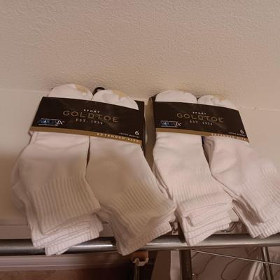 2 SIX COUNT OF MENS NEW GOLD TOE ANKLE SOCKS SIZE 12-16