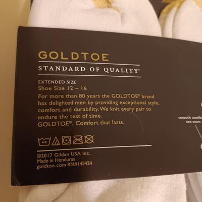 2 SIX COUNT OF MENS NEW GOLD TOE ANKLE SOCKS SIZE 12-16
