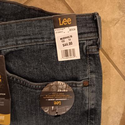 MENS NEW AND GENTLY WORN JEANS SIZE 36 X 34